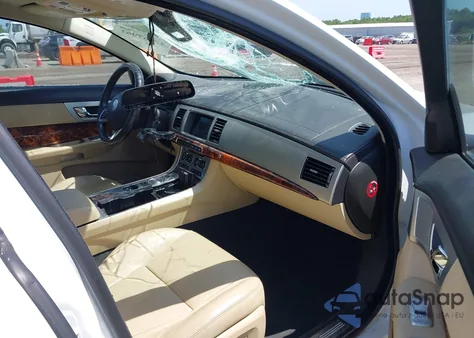 2013 Jaguar Xf I4 T z USA, uszkodzony, nr VIN SAJWA0ES2DPS69052